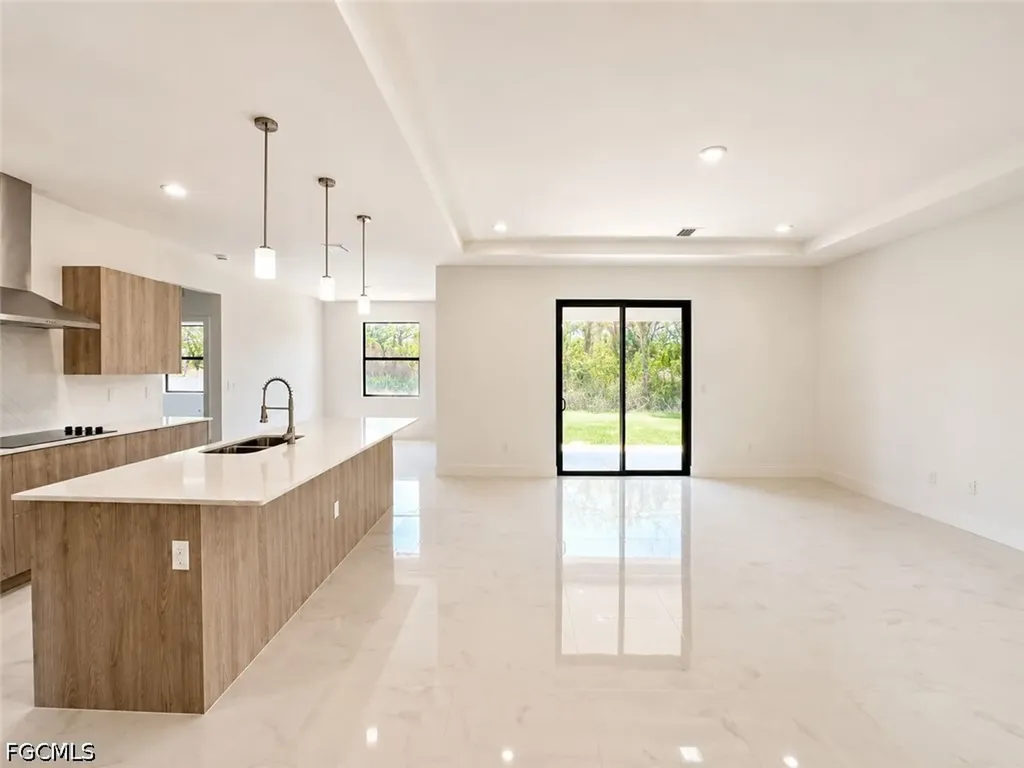 8034 Life Circle Labelle FL 33935