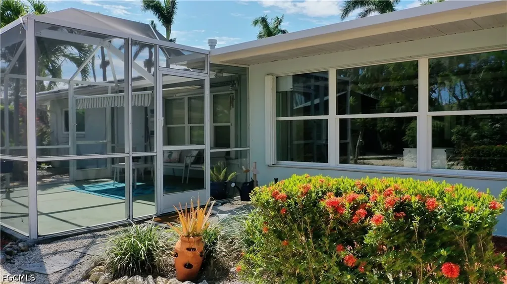 253 Bayshore Drive Cape Coral FL 33904