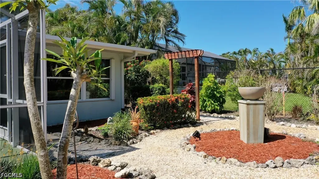 253 Bayshore Drive Cape Coral FL 33904