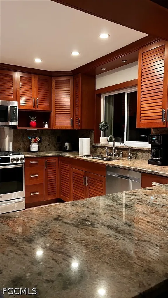 253 Bayshore Drive Cape Coral FL 33904