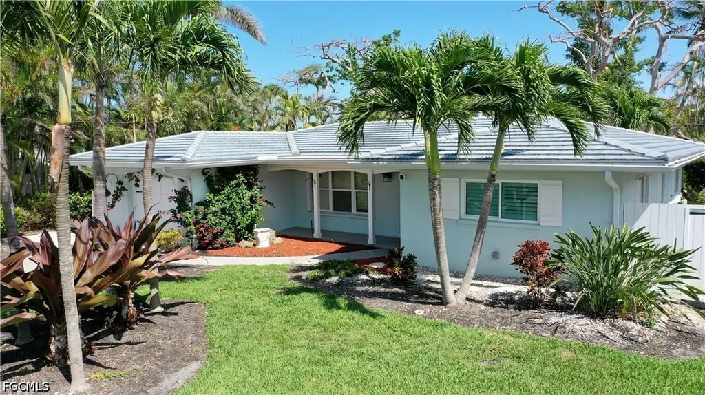 253 Bayshore Drive Cape Coral FL 33904