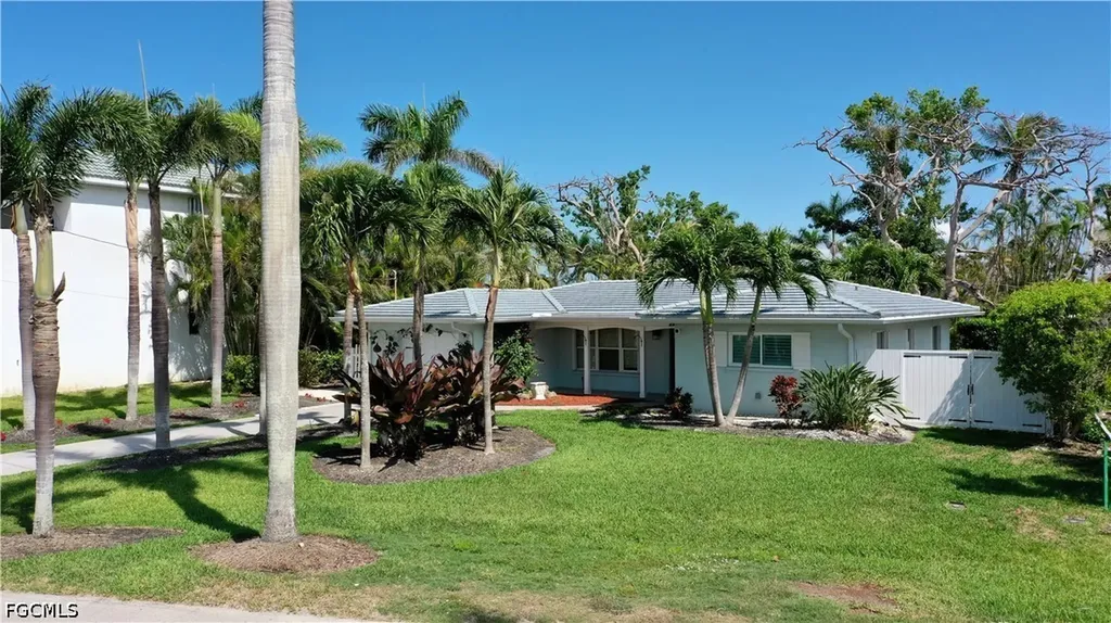 253 Bayshore Drive Cape Coral FL 33904