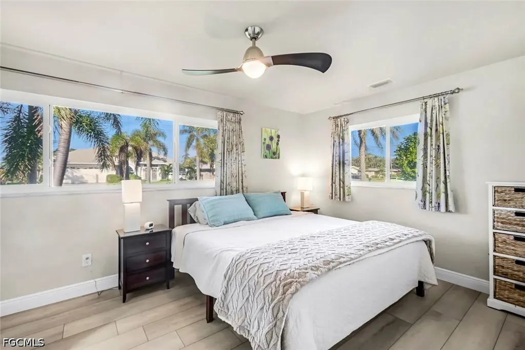 5205 SW 3rd Avenue Cape Coral FL 33914