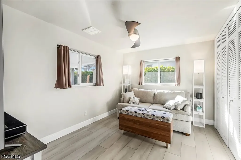 5205 SW 3rd Avenue Cape Coral FL 33914