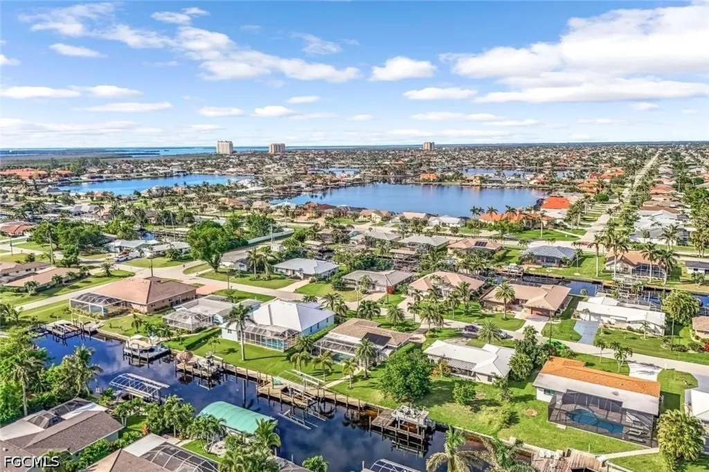 5205 SW 3rd Avenue Cape Coral FL 33914
