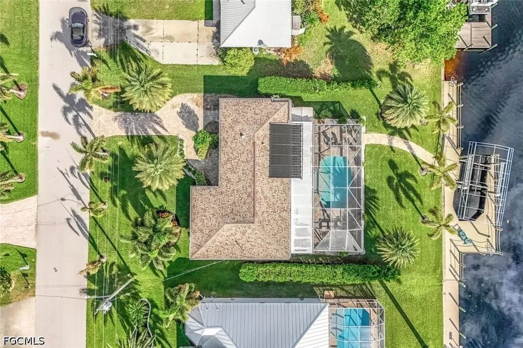 5205 SW 3rd Avenue Cape Coral FL 33914
