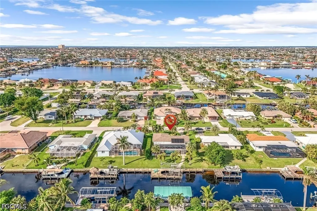 5205 SW 3rd Avenue Cape Coral FL 33914