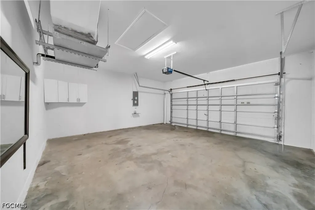 21 Kismet Parkway E Cape Coral FL 33909
