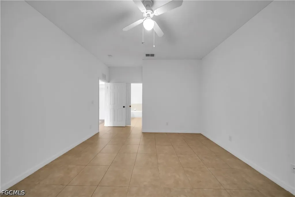 21 Kismet Parkway E Cape Coral FL 33909