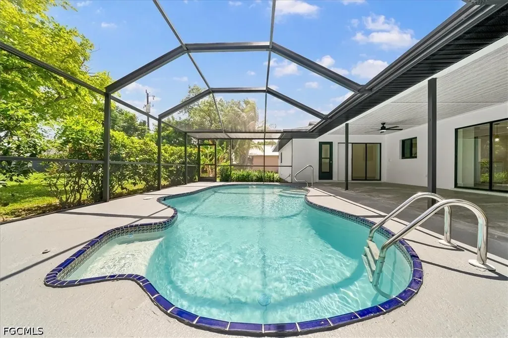 911 SE 16th Terrace Cape Coral FL 33990