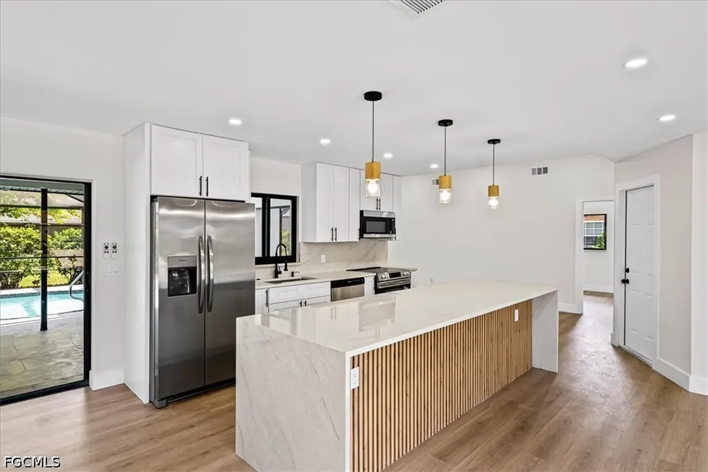 911 SE 16th Terrace Cape Coral FL 33990