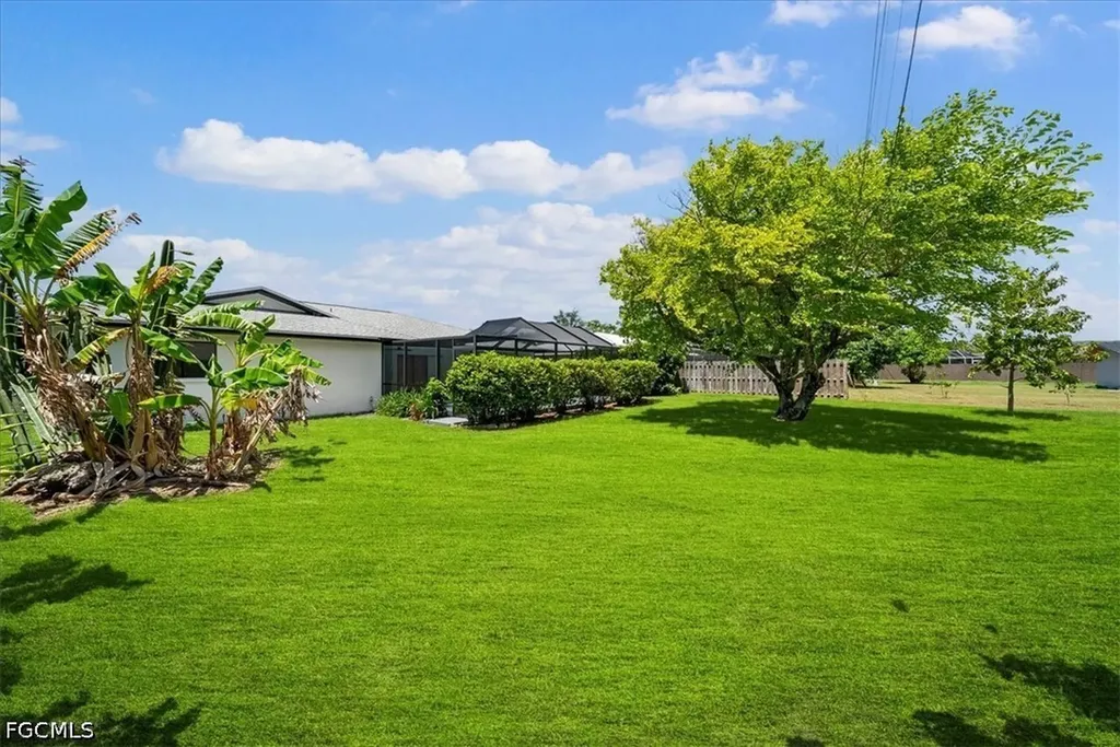 911 SE 16th Terrace Cape Coral FL 33990