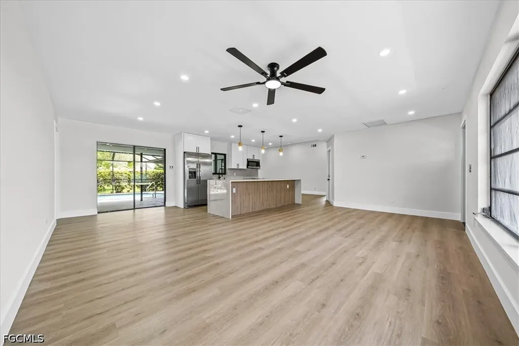 911 SE 16th Terrace Cape Coral FL 33990