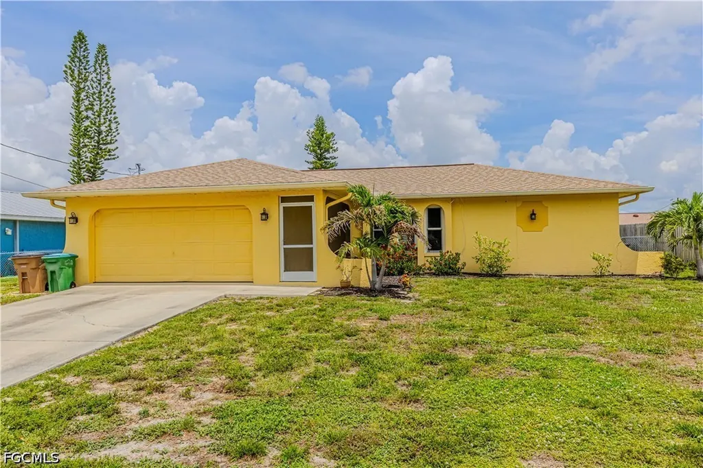 1112 SE 13th Place Cape Coral FL 33990