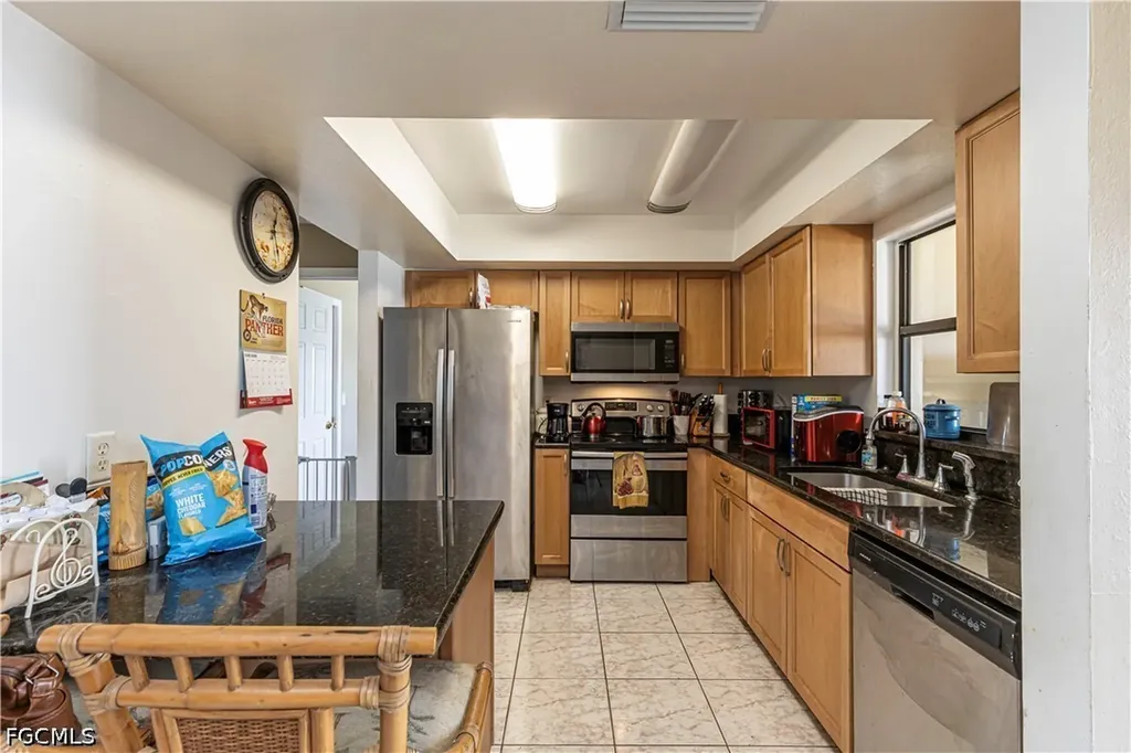 1112 SE 13th Place Cape Coral FL 33990