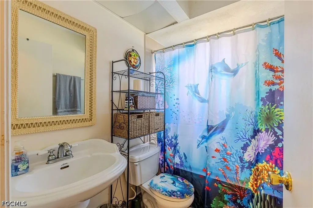 1112 SE 13th Place Cape Coral FL 33990