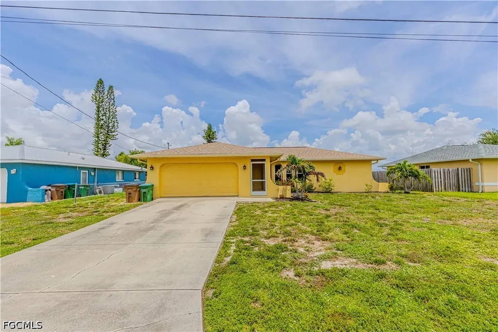 1112 SE 13th Place Cape Coral FL 33990