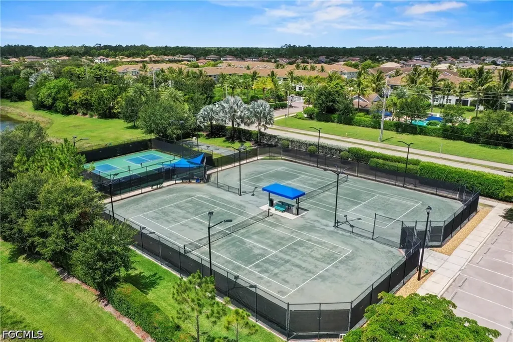 2353 Anguilla Drive Naples FL 34120