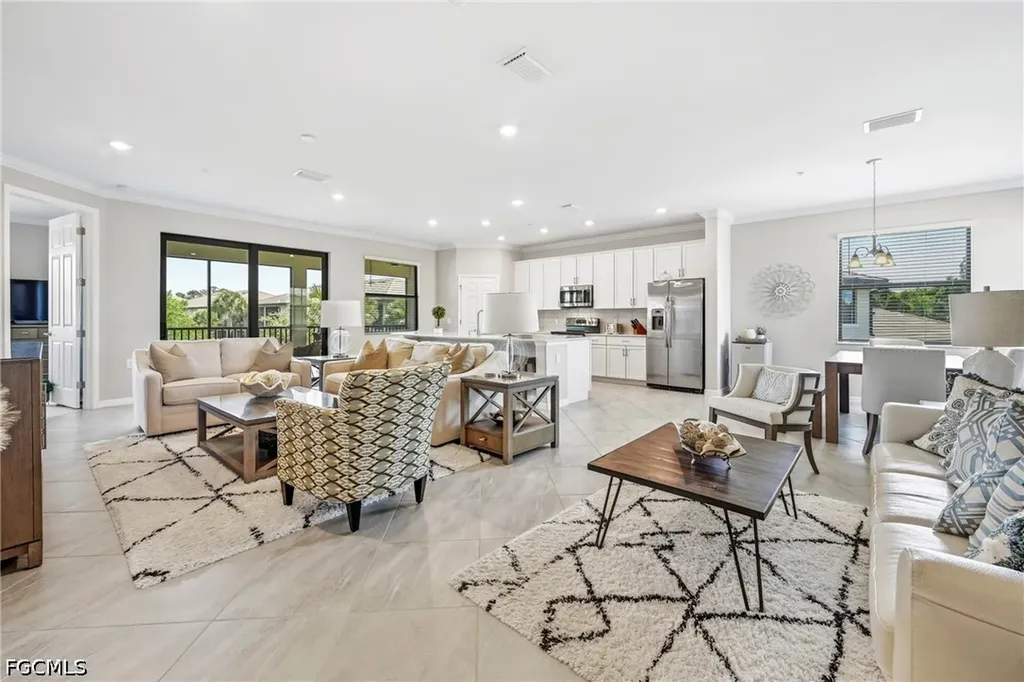 2353 Anguilla Drive Naples FL 34120