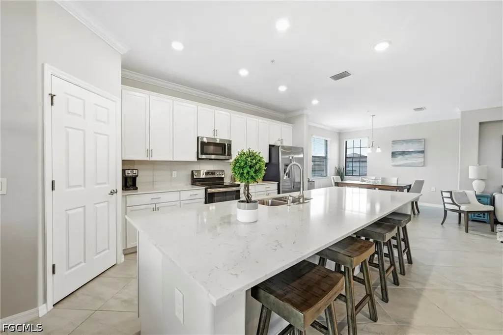 2353 Anguilla Drive Naples FL 34120