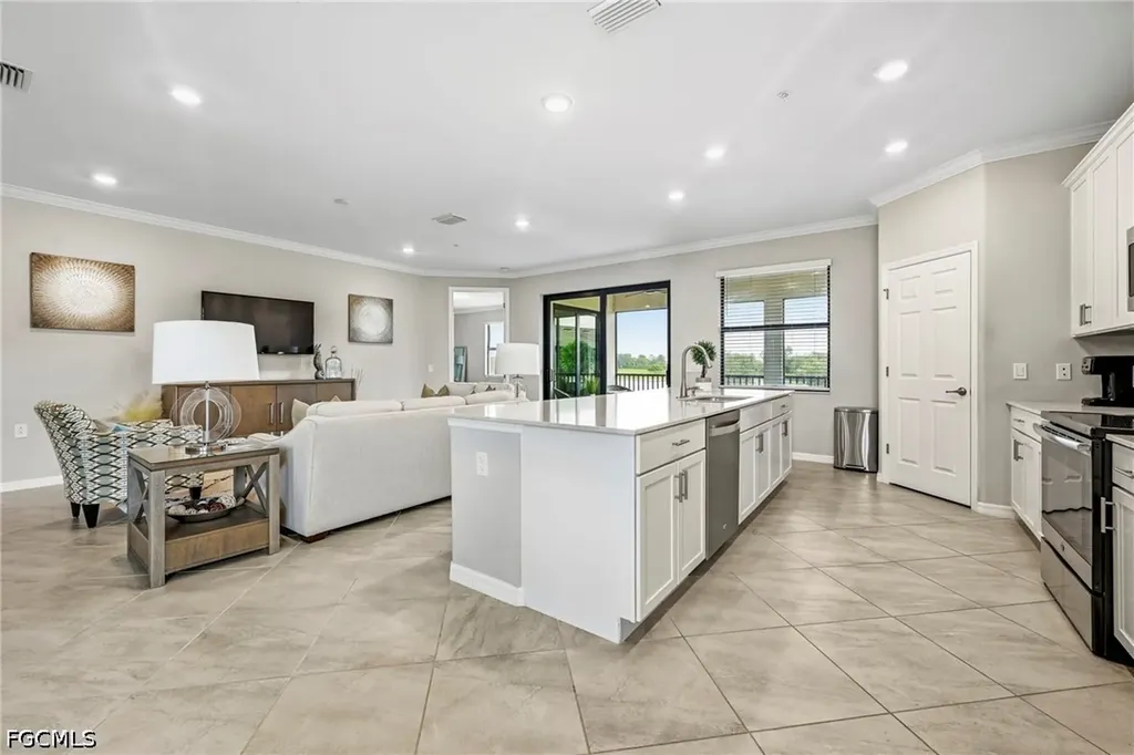 2353 Anguilla Drive Naples FL 34120
