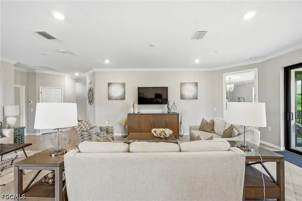 2353 Anguilla Drive Naples FL 34120