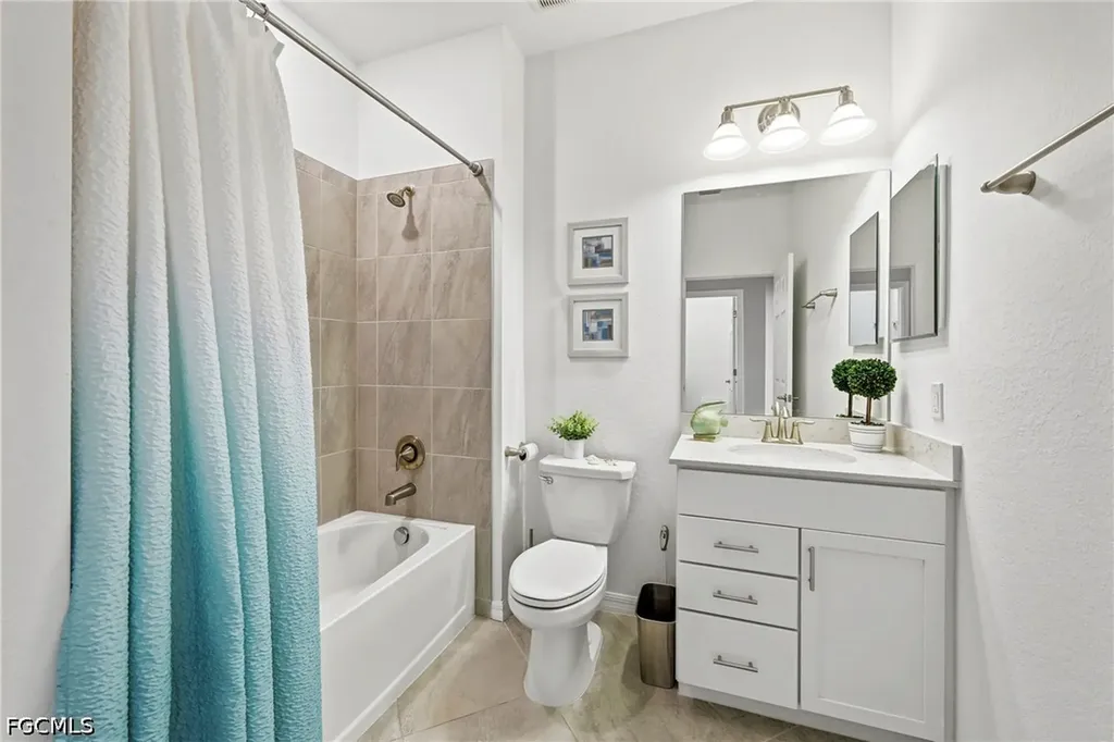 2353 Anguilla Drive Naples FL 34120