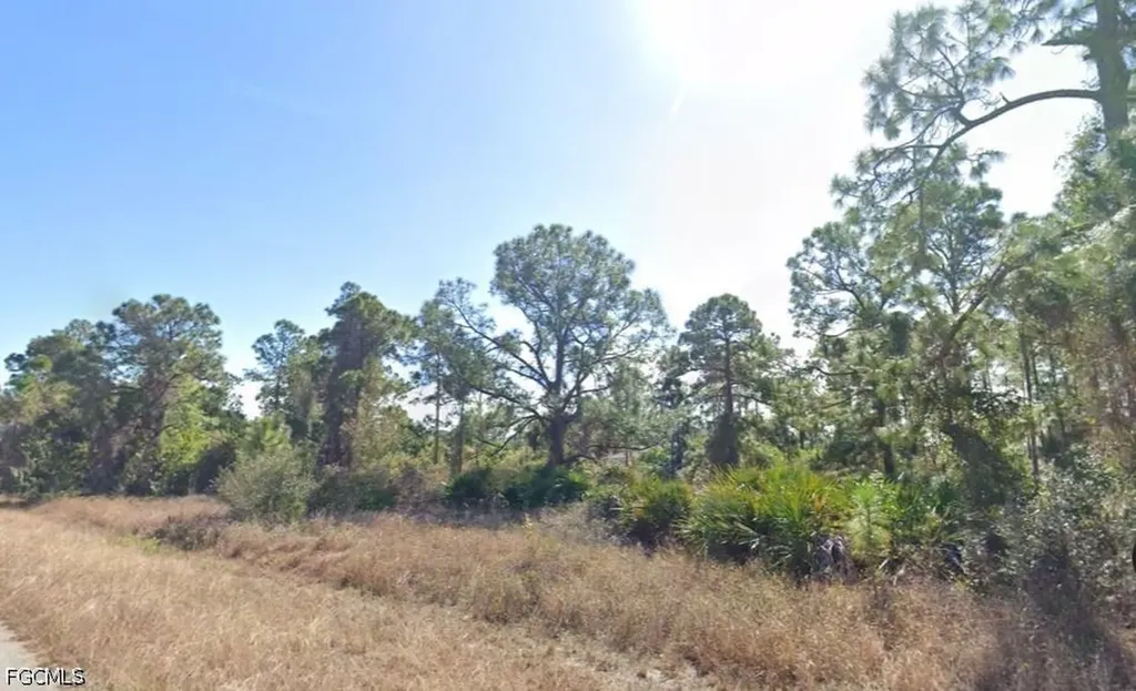 1056 Grove Street E Lehigh Acres FL 33974