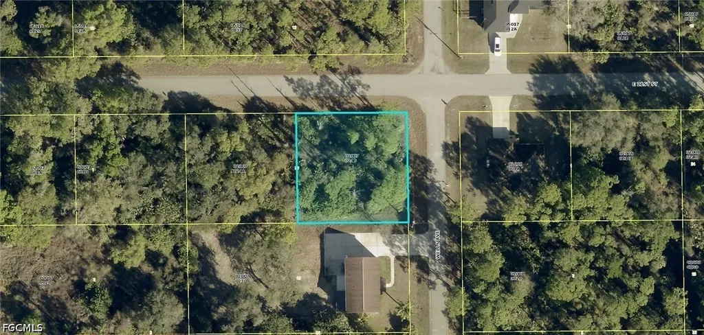 4106 E 21st Street Alva FL 33920