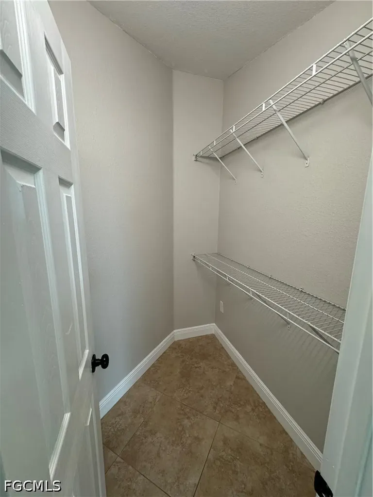 3829 SW 17th Place Cape Coral FL 33914