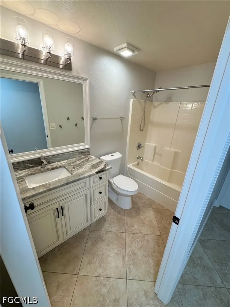 3829 SW 17th Place Cape Coral FL 33914