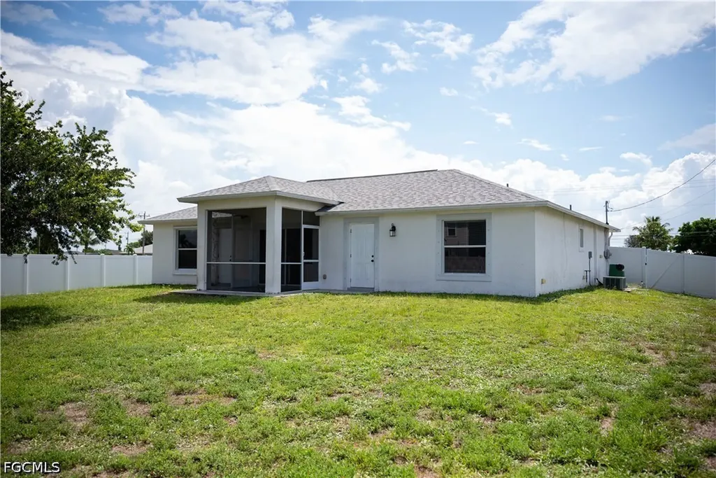 1118 Nelson Road N Cape Coral FL 33993