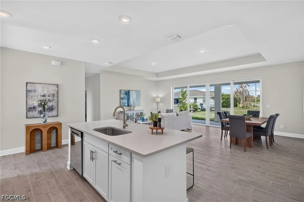 536 NW 18th Avenue Cape Coral FL 33993