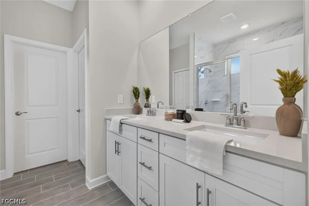 536 NW 18th Avenue Cape Coral FL 33993