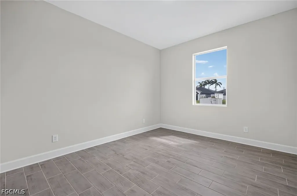 536 NW 18th Avenue Cape Coral FL 33993