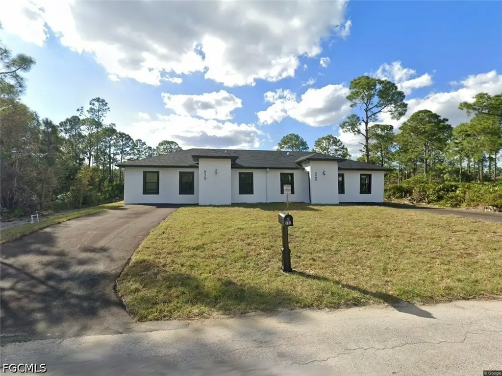 930 Hepburn Avenue Lehigh Acres FL 33974