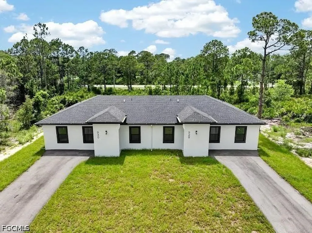 928-930 Hepburn Avenue Lehigh Acres FL 33974