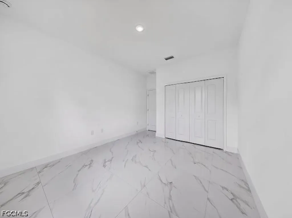 928-930 Hepburn Avenue Lehigh Acres FL 33974