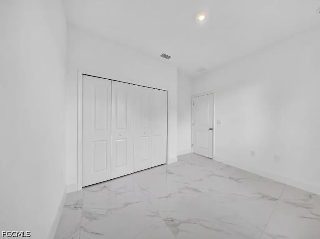 928-930 Hepburn Avenue Lehigh Acres FL 33974