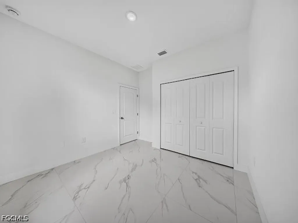 928-930 Hepburn Avenue Lehigh Acres FL 33974