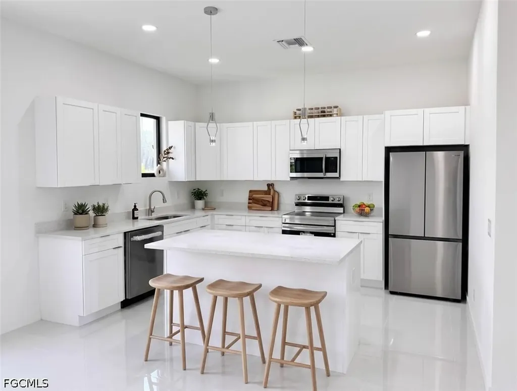 4121 NW 22nd Street Cape Coral FL 33993