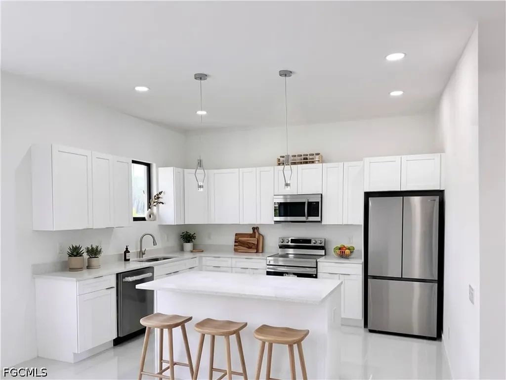 4121 NW 22nd Street Cape Coral FL 33993