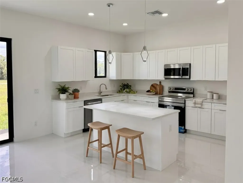 4121 NW 22nd Street Cape Coral FL 33993