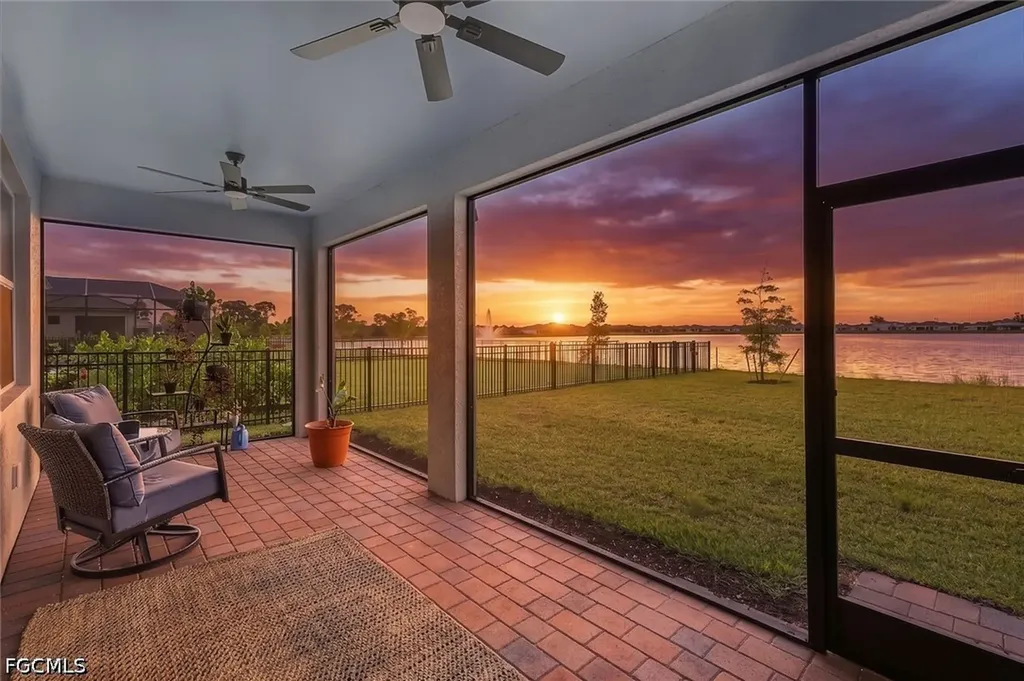 451 Spring Hill Lake Loop Cape Coral FL 33993