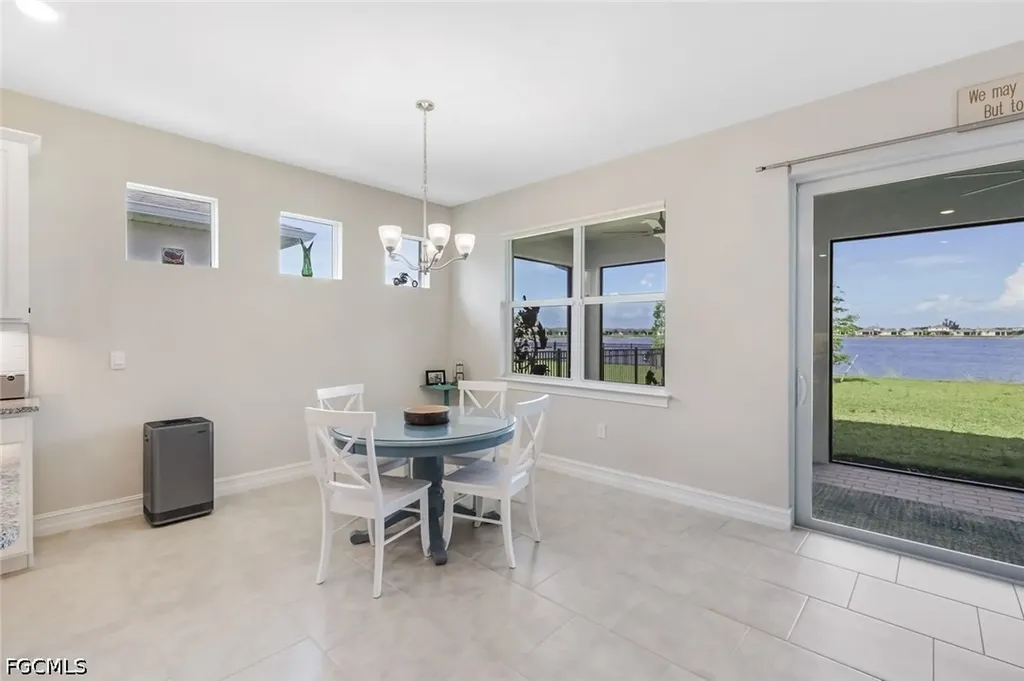 451 Spring Hill Lake Loop Cape Coral FL 33993