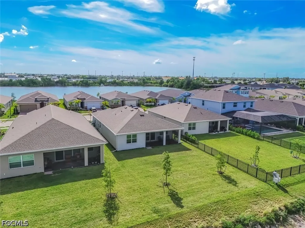 451 Spring Hill Lake Loop Cape Coral FL 33993