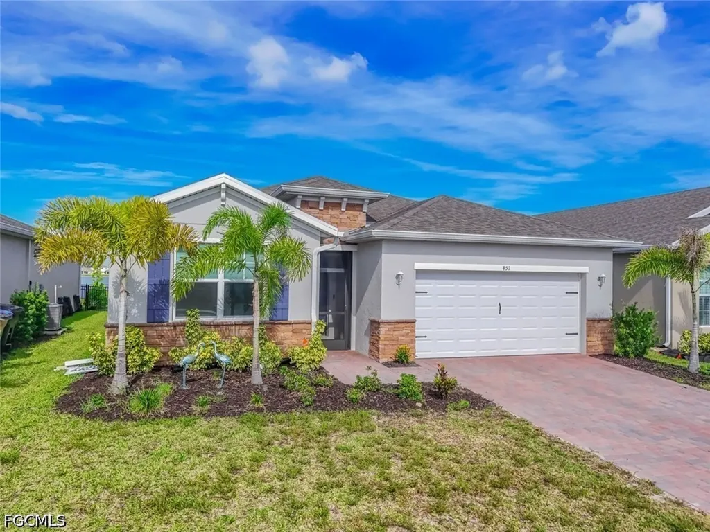 451 Spring Hill Lake Loop Cape Coral FL 33993