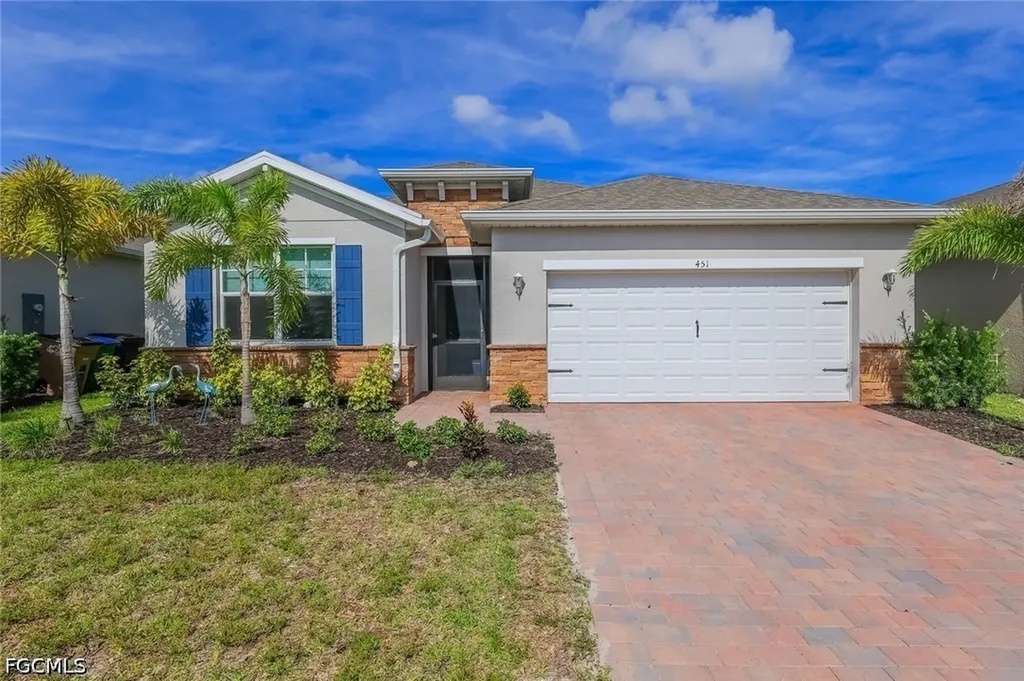 451 Spring Hill Lake Loop Cape Coral FL 33993