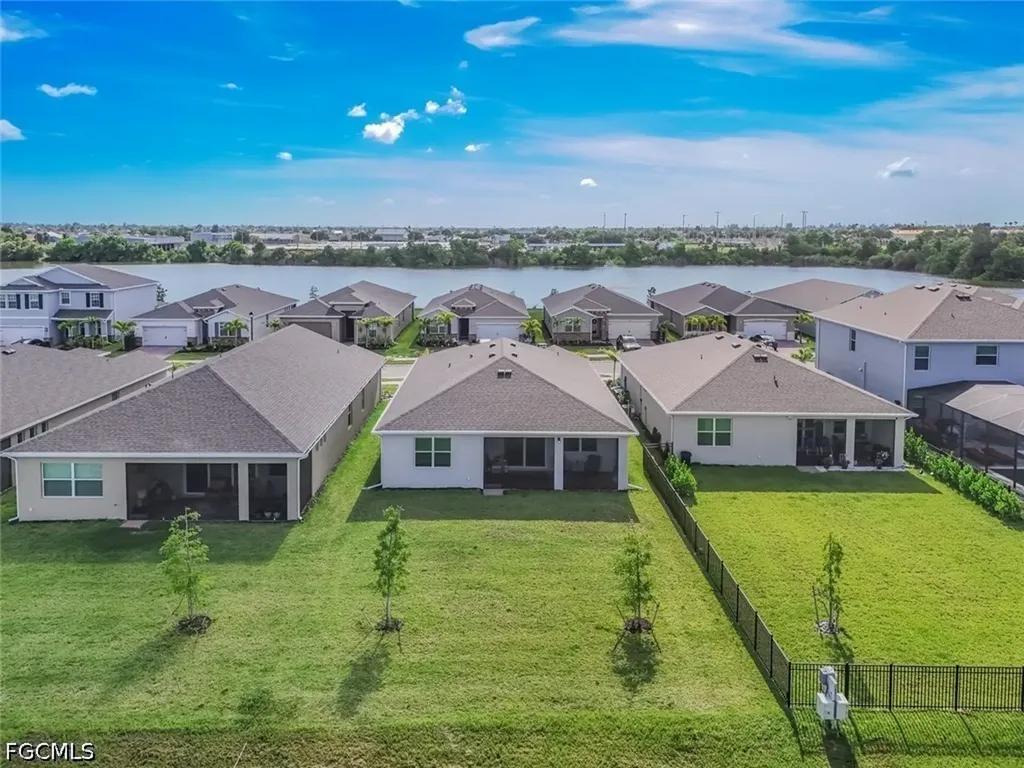 451 Spring Hill Lake Loop Cape Coral FL 33993