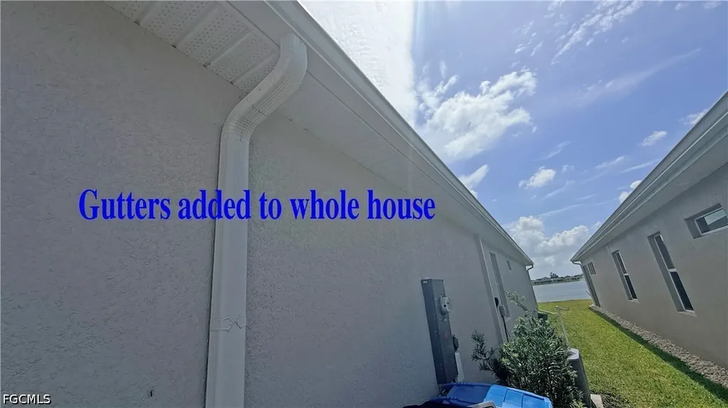 451 Spring Hill Lake Loop Cape Coral FL 33993